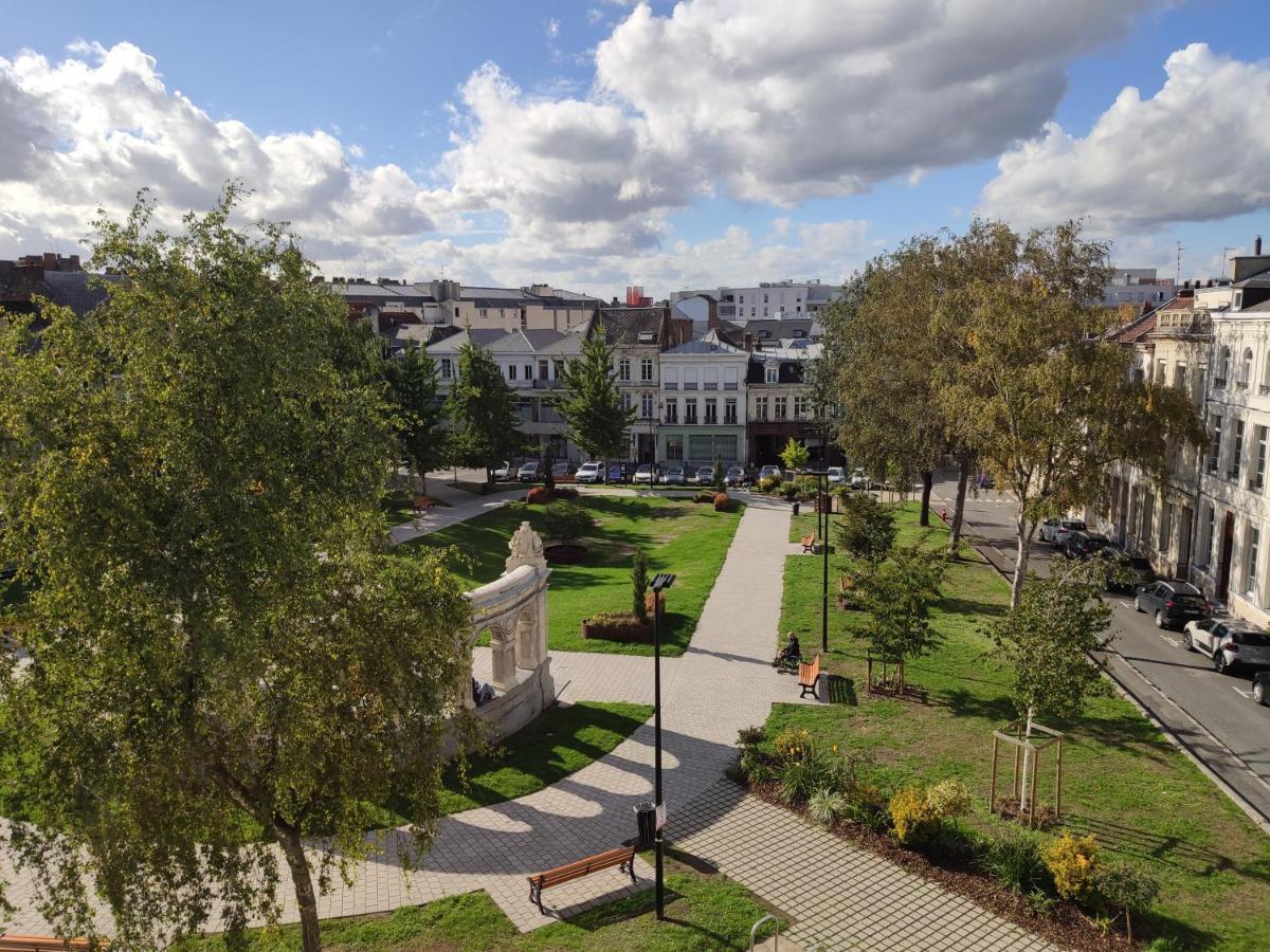 Residence Jehan Froissart Валенсиен Екстериор снимка
