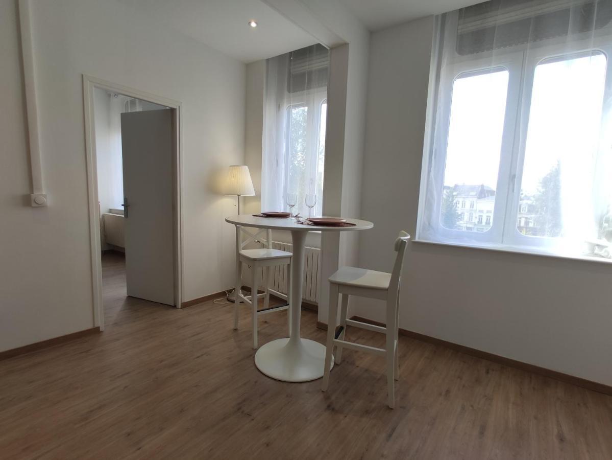 Residence Jehan Froissart Валенсиен Екстериор снимка