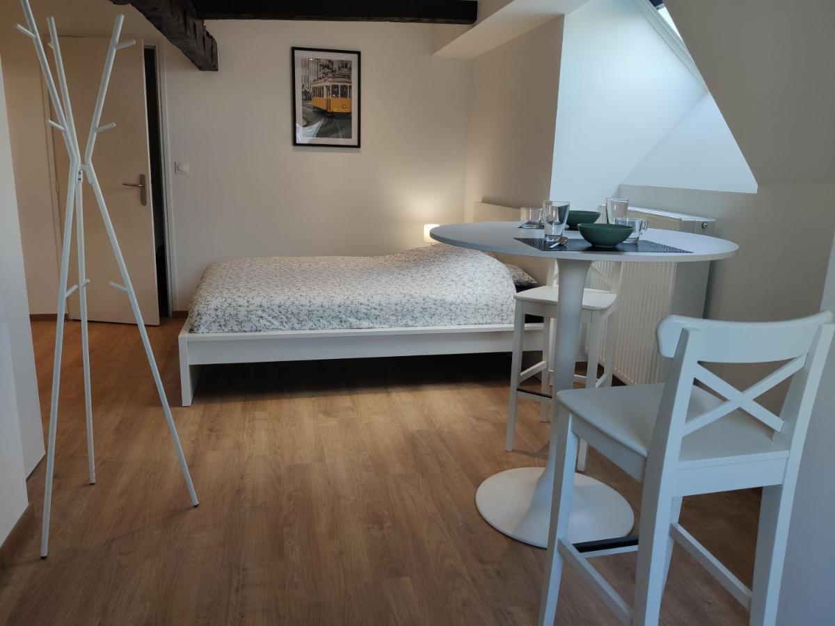 Residence Jehan Froissart Валенсиен Екстериор снимка