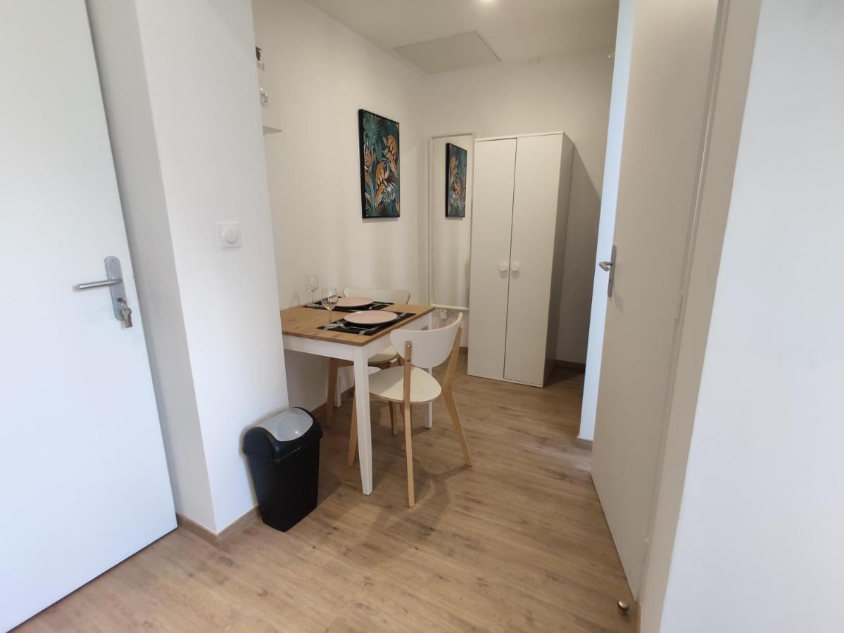 Residence Jehan Froissart Валенсиен Екстериор снимка